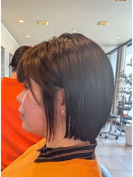 メゾン アヴァロ(Maison Avallo) スッキリボブ