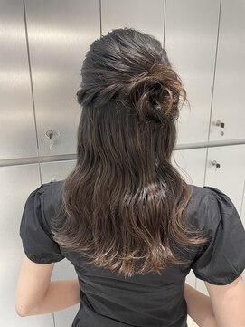 アールプラス 新宿(ar+) 【新宿駅/新宿三丁目/ヘアセット/くるみちゃんカチモリ】