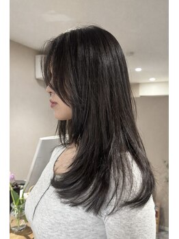 ソルバイシーループユナイテッド(soru by C-LOOP UNITED)の写真/印象は、顔周りで決まる！流れ・長さ・抜け感まで計算し、一人ひとりに合わせた繊細なカットを行います♪