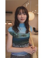 ノイ(noi)&nbsp;毛先のまとまりが続く、暗色ロングカットカラー