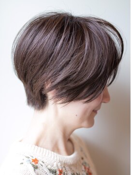 シカタ シーカ 鎌倉(CICATA/ShIKA.) 厚めバング大人かわいい耳かけ前下がりボブ【CICATA関口】