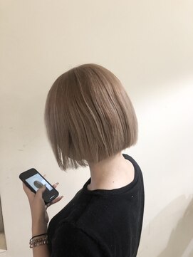 リー 枚方(Lee) 【熊谷】王道ミルクティーベージュ