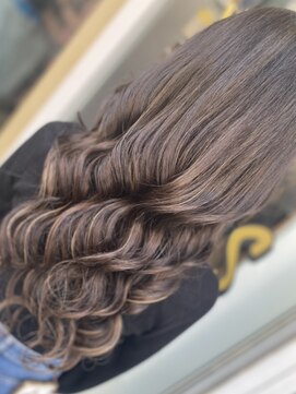 ラビス クローバー(Lovis clover) アッシュブラウン ミニウルフ テラコッタ くすみブルー