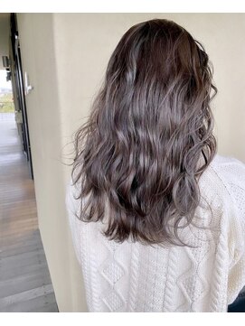 モアナ バイ ヘッドライト 駒沢大学店(Moana by HEADLIGHT) Moana【駒沢】#グレージュ#ダブルカラー#ケアブリーチ#デジパ