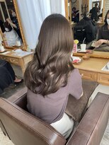 シェノン 西梅田(CHAINON)&nbsp;グレーベージュ/レイヤーロング/黒髪/レイヤースタイル