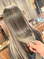 キーマン(KEYMAN)&nbsp;☆ホワイトベージュのバレイヤージュ☆