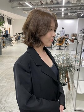 ソピ バイ インビテーション(sopi by invitation) ボブヘア ベージュカラー くすみベージュ☆