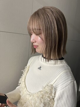 アイン(eim) ボブ×ホワイトベージュ