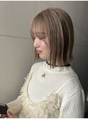 ボブ×ホワイトベージュ