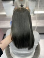 ジーナ 名駅(XENA.) 《YURI/148》オリーブグレージュ/オリーブベージュ/透明感カラー