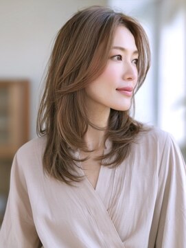 アルトリスト(Altruist Aging×HAIR&SPA) ★ダークアッシュ大人ガーリーボブ着物ミディアムレイヤーカット