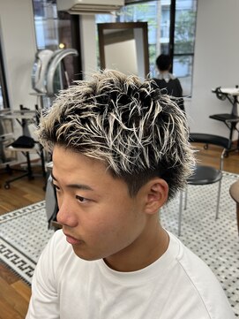 ザデイトウキョウ 表参道 青山(THE DAY TOKYO) スパイキーショート/ホワイトカラー/メンズカット/大人メンズ