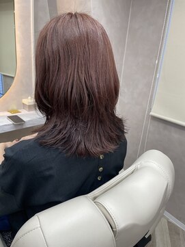 キラーナセンダイ(KiRANA SENDAI) 大人ピンクベージュ×くびれミディアム