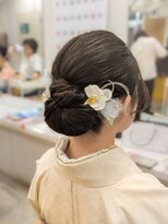 ヒデ美容室 シニヨンヘアアレンジ~卒業式