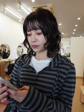 ニディー バイ デイジー(Nidee by Daisy) ミディアムパーマ 福岡パーマ レイヤーパーマ ウルフパーマ