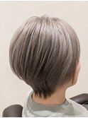 白髪ぼかし×丸みショート|大人ショート|白髪活かしカラー