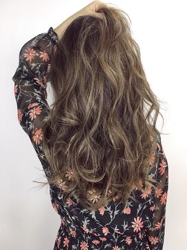 ノク(nok) ミルクティーアッシュ_ブランジュインナーカラースパイラル