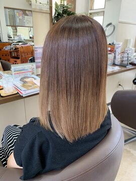 コアフィールフィス(COIFFURE fils) 《見附　今町》ハイトーングラデ　ミディヘア