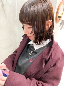 テトヘアー(teto hair) 顔まわりウルフ、ボブウルフ、スリークボブ、シースルー