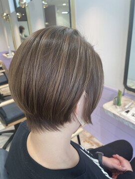 ネオリーブエクラ 上野御徒町店(Neolive eclat) ハイライトショート