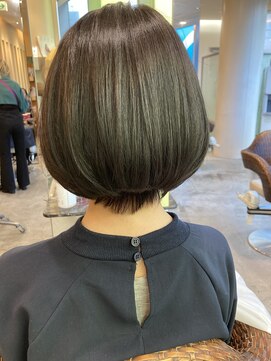 クーラ(Cura) 【大人の艶ボブ】