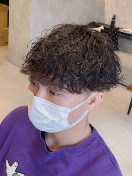 アビー(ABEY) 波巻きスパイラルパーマ刈り上げマッシュ