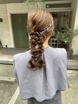 ラフィ(Laffy) 【Laffy】編みおろしツインアレンジ♪@UTAE