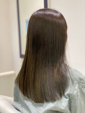 デコード(DECODE.) アッシュグレー/グレージュロングヘア