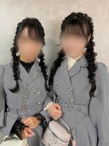 リブレ(Rebre)&nbsp;双子ツイン編み下ろしアレンジ☆☆