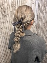 スリー(three) 編み下ろし　ヘアセット　ヘアアレンジ