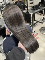 アルテ(ARTE)&nbsp;【ARTE表参道/青山】ロングレイヤー×透明感ベージュ×髪質改善