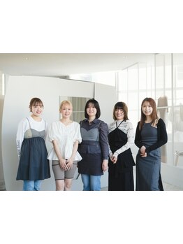 洗練された空間で、あなたに合ったスタイルとケアを。“kiow”で新しい自分に出会える…髪質改善も◎