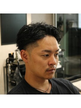 ニューオールド 三軒茶屋(NEW OLD) フェードx緩めスパイラルパーマ