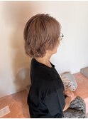 ピンクベージュ
