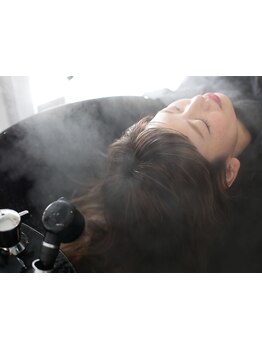【カット＋ヘッドスパ￥5,500→￥4,950】頭皮の汚れを落とし、髪を健康にしてくれる当店自慢のヘッドスパ☆