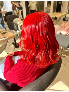 エイトサッポロ 札幌大通り店(EIGHT sapporo) red color