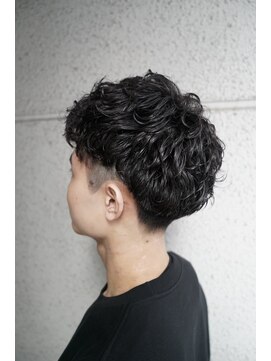 ダウバーバーショップ 表参道(DAU BARBER SHOP) メンズパーマ フェード 短髪 理容室 barber ビジネスマン