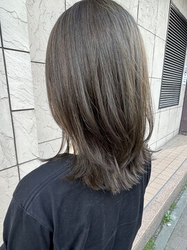 ユーフォリア バイ ホラン(Euphoria by HoLan) 重ためレイヤー×オリーブグレージュ