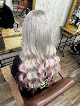 ヘアスタジオワン 藤沢店(HAIR STUDIO ONE) ホワイトシルバーインナーピンクメッシュ
