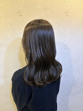 【オリーブブラウン】