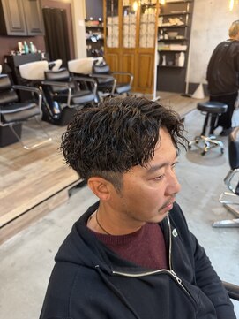 オーバー 町田店(OVER) アップバングツイスパ