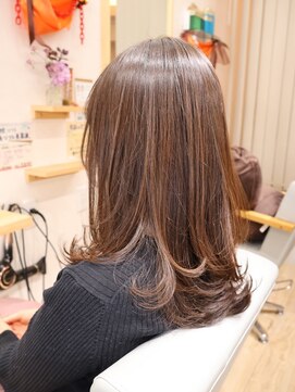 20代30代40代◎大人可愛い小顔無造作ワンカール×ミルクティー