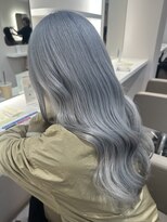 アイトーキョー 名古屋名駅(AI TOKYO)&nbsp;ホワイト/シルバー/ブルー/顔周りカット/韓国/[名古屋/名駅]