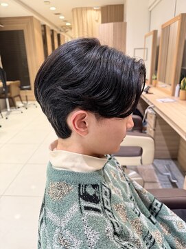 アッシュ 等々力店(Ash) センターパートスタイルカルマパーマ