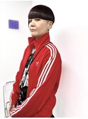 ボルドーカラー×刈り上げマッシュ