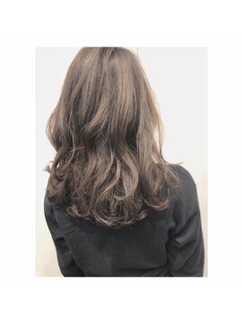 ビーダッシュアヴェダ(B dash AVEDA) 透明感ハイライトカラー