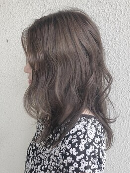 ビバーチェの写真/【大畑限定*似合わせカット＋トレンドカラー ¥6000】お手頃×髪に優しい薬剤で、柔らかく艶やかな質感に☆
