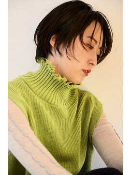 ビーハイブルタ(BeeHIVE Rta) 目元丈ショート