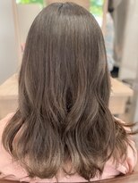 ビースリー ロア&nbsp;ゆるふわミディアム×Aujua(オージュア)