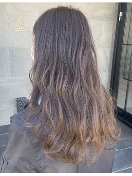 メゾン アヴァロ(Maison Avallo) #まろやかベージュ#巻き髪ロング